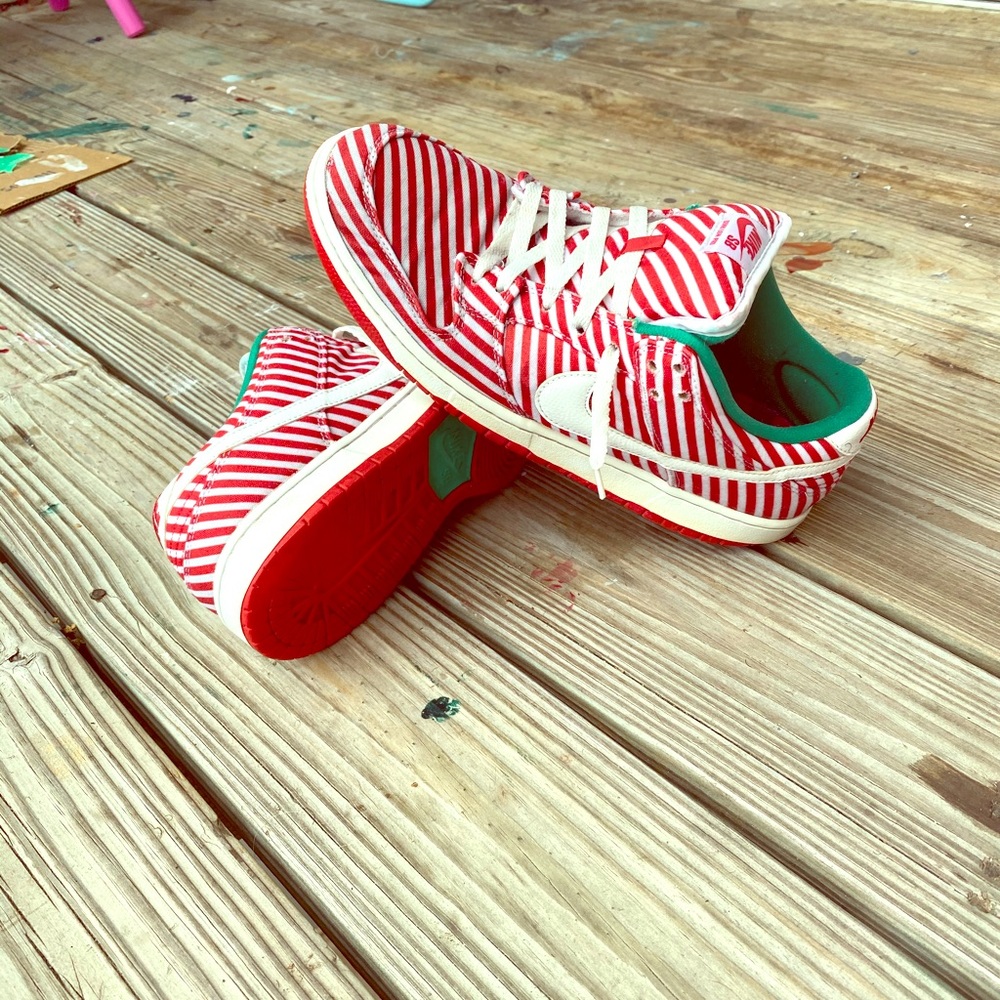 Nike dunks sb dunk low price